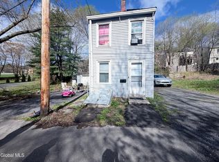 13 Batcher St, Albany, NY 12202