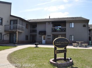 1071 Regent Rd UNIT 707, Oconomowoc, WI 53066