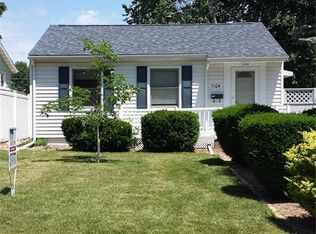 1104 21st Ave SW, Cedar Rapids, IA 52404