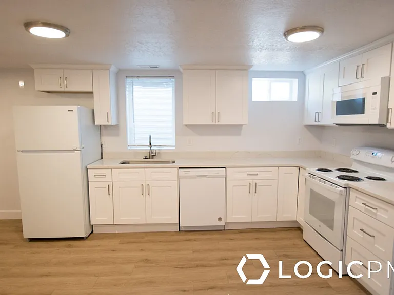 171 E 3000 S #BASEMENT — Photo 4