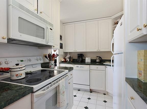 4th image of 5100 N Marine Dr APT 23A