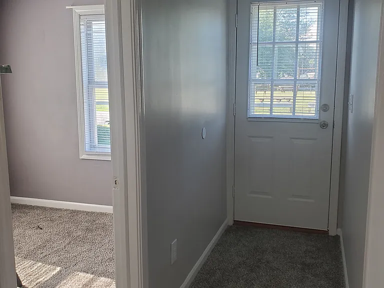 5776 Lakeview St — Photo 12