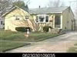 920 Hollywood Dr, Elyria, OH 44035