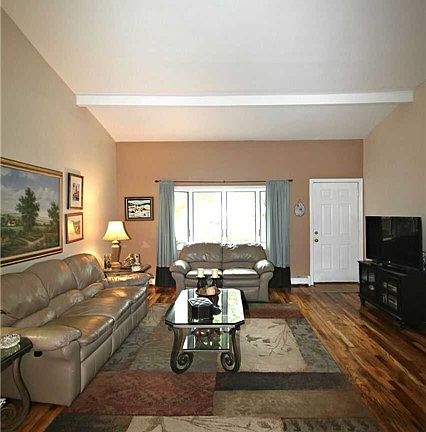 5th image of 109 Lolly Ln