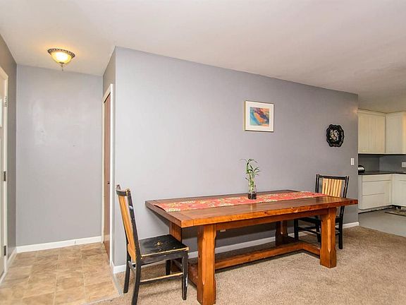 4th image of 2976 Sharon Dr