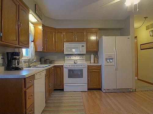 3rd image of 2231 Coulee Dr
