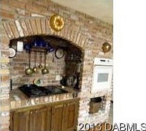 4th image of 1939 Spruce Creek Cir N