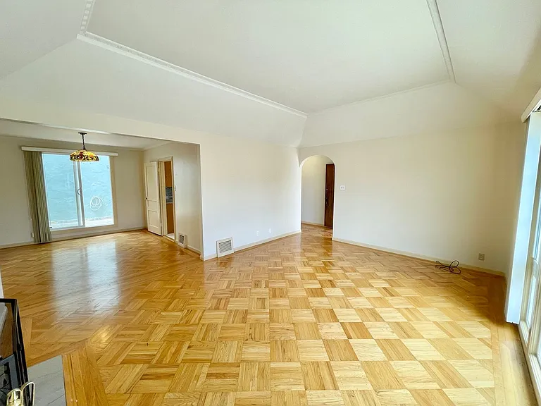 147 Forest View Dr — Photo 4