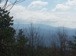 Look Rock Crest Dr, Maryville, TN 37803