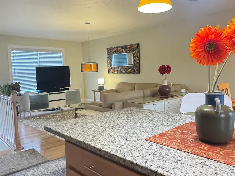 136 Spaulding Dr — Photo 8