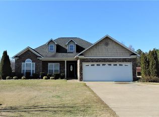 31 Lee Road 2164, Salem, AL 36874