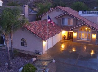 30537 Longhorn Dr, Canyon Lake, CA 92587