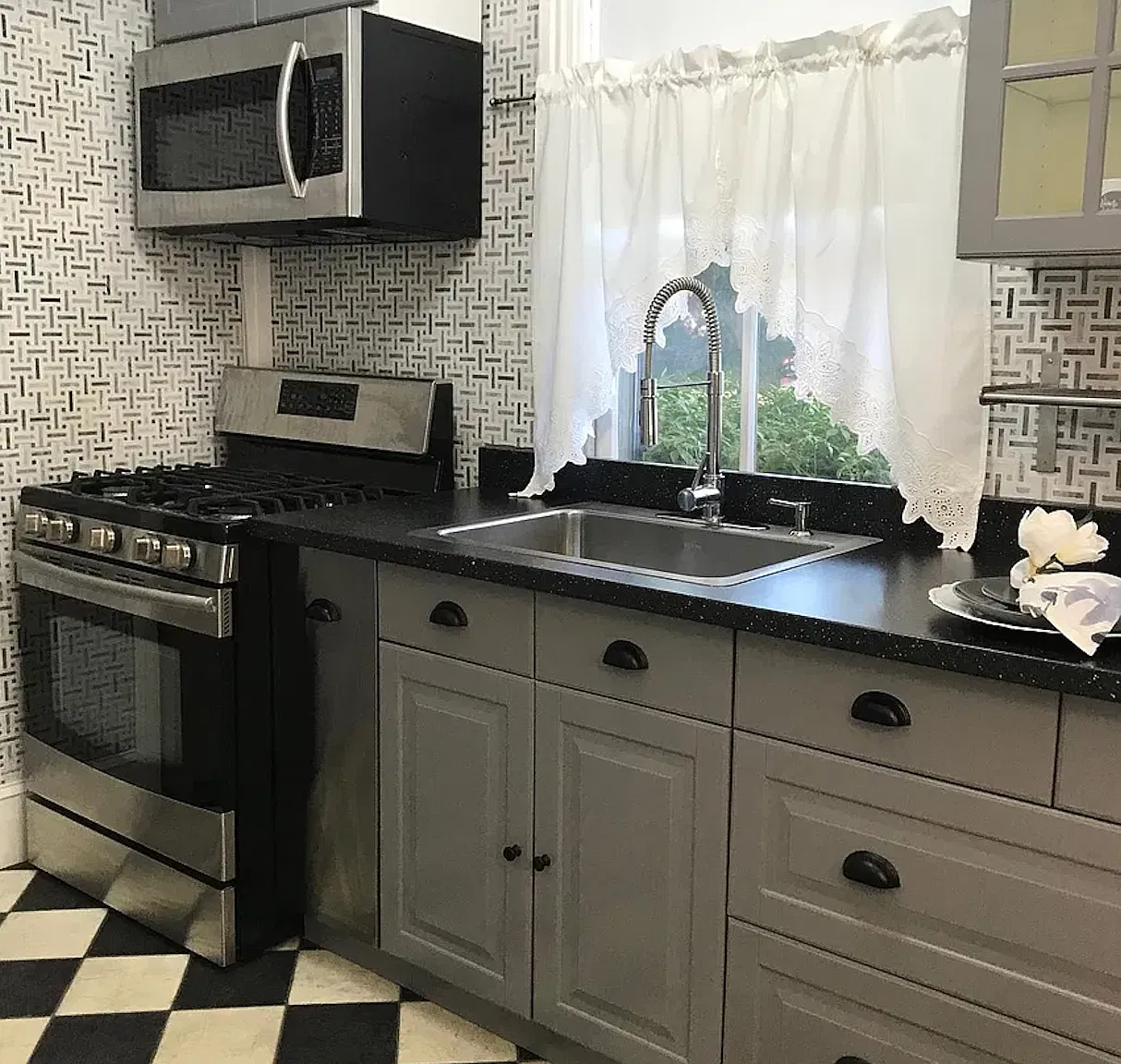 1 bed, 600 sqft, $1,550 — Photo 1