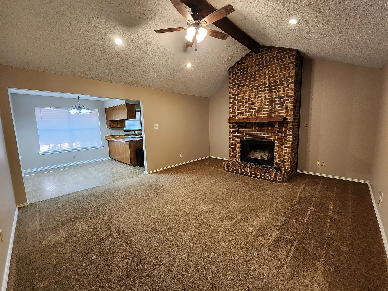 2 bed, 1178 sqft, $1,500 — Photo 3