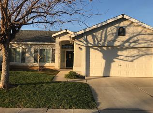 1757 Gibson Ave, Clovis, CA 93611