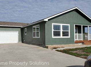 966 Thames Court, Grand Forks, ND 58203