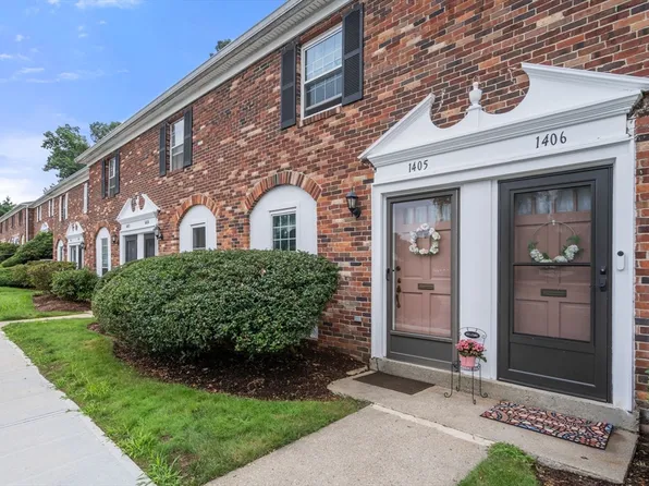 1406 Windsor Dr Unit 1406, Framingham, MA 01701