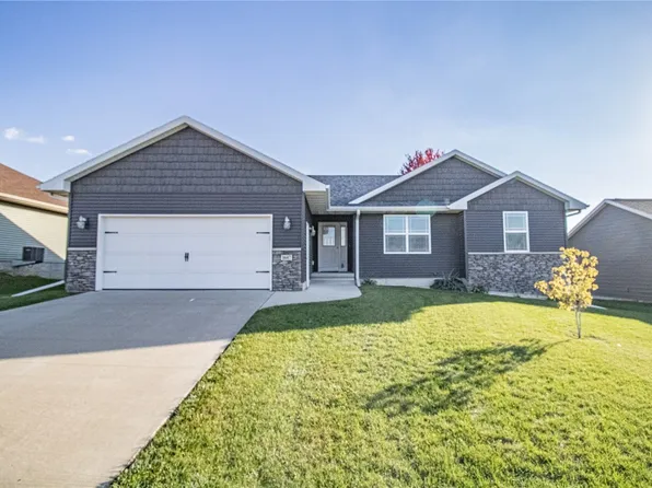 1607 Meadow Ridge Ct, Anamosa, IA 52205