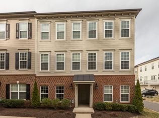 15385 Rosemont Manor Dr, Haymarket, VA 20169