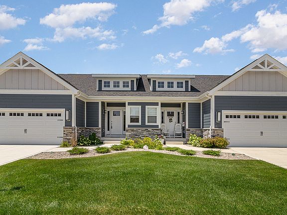 4th image of 10824 Walnut Dr