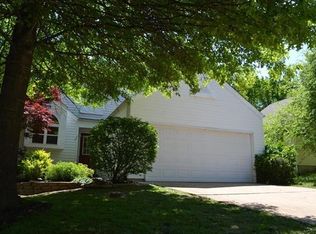 144 Cascade Terrace Dr, Ballwin, MO 63021