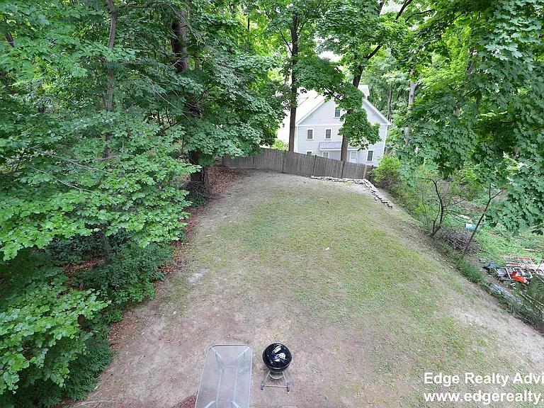 51 Dunboy St — Photo 9