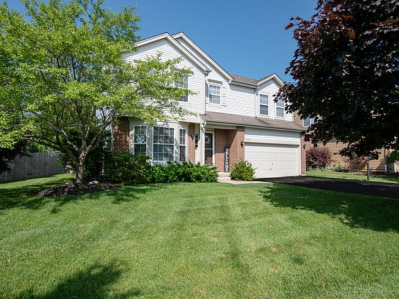 3rd image of 2368 N Old Pond Ln