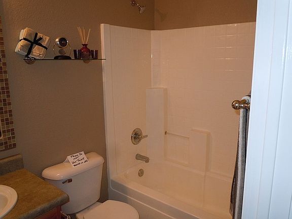 5th image of 15449 W Sierra St