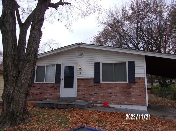 8 Anistasia Dr, Saint Louis, MO 63135