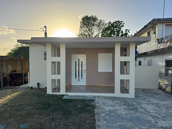 2nd image of 118 Bajadero