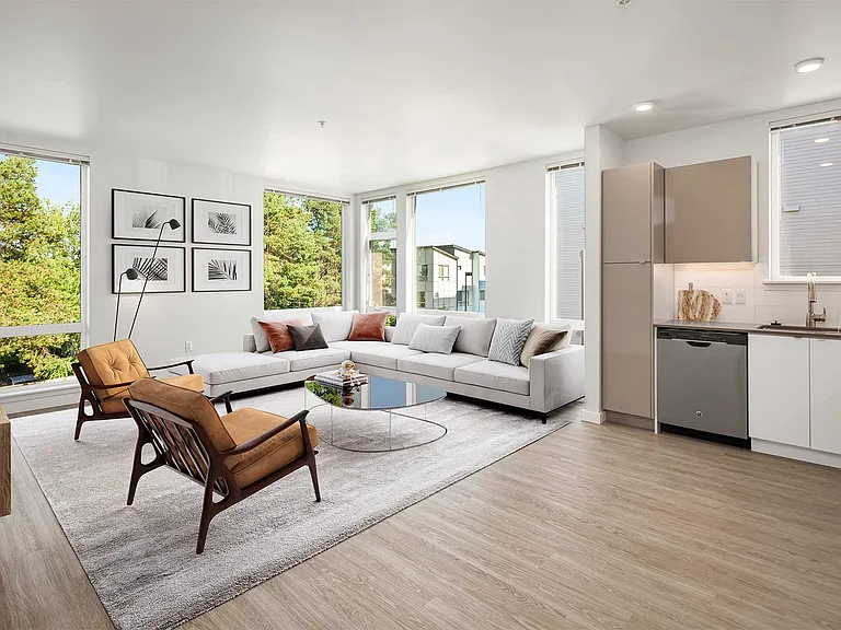CityLine — Photo 8