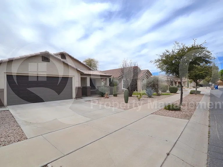 21317 E Via Del Palo — Photo 2