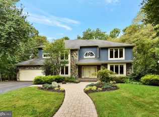 4 Grovers Ct, Princeton Junction, NJ 08550