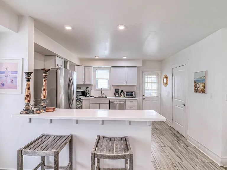 14 N Vassar Sq — Photo 11