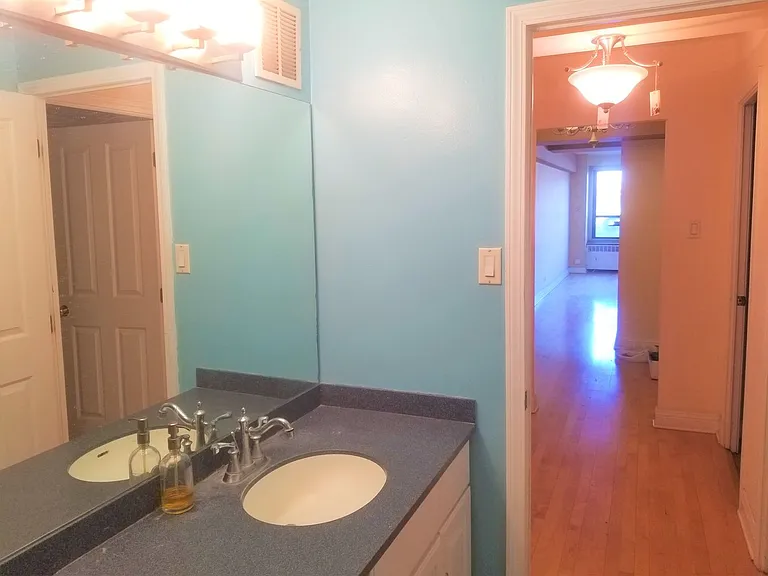 4180 Marine Terrace Apartments — Photo 136