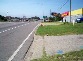 204 N 16th Ave, Laurel, MS 39440