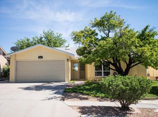 8916 Liberty Dr NE, Albuquerque, NM 87109