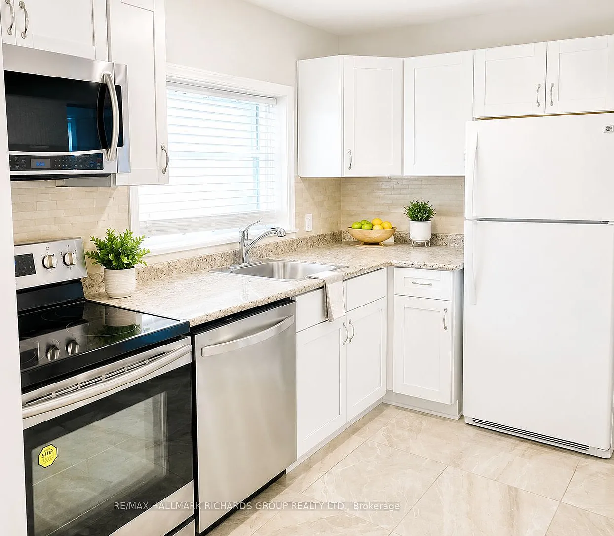 2 bed, $2,950 — Photo 2