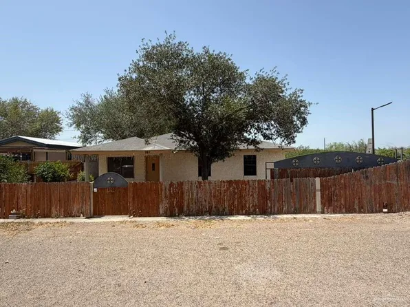 987 Humberto Garza Jr St, Roma, TX 78584