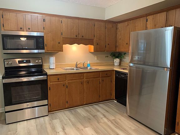 2nd image of 88 Cape Charles Sq