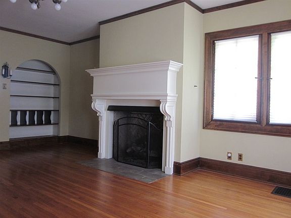 4th image of 2162 Ohio Blvd