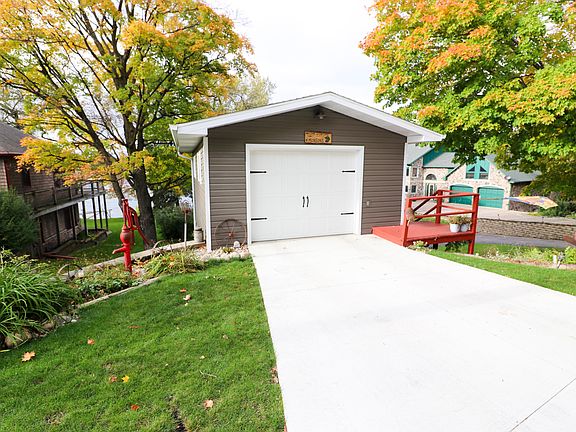 4th image of 15266 Tosten Erickson Ln