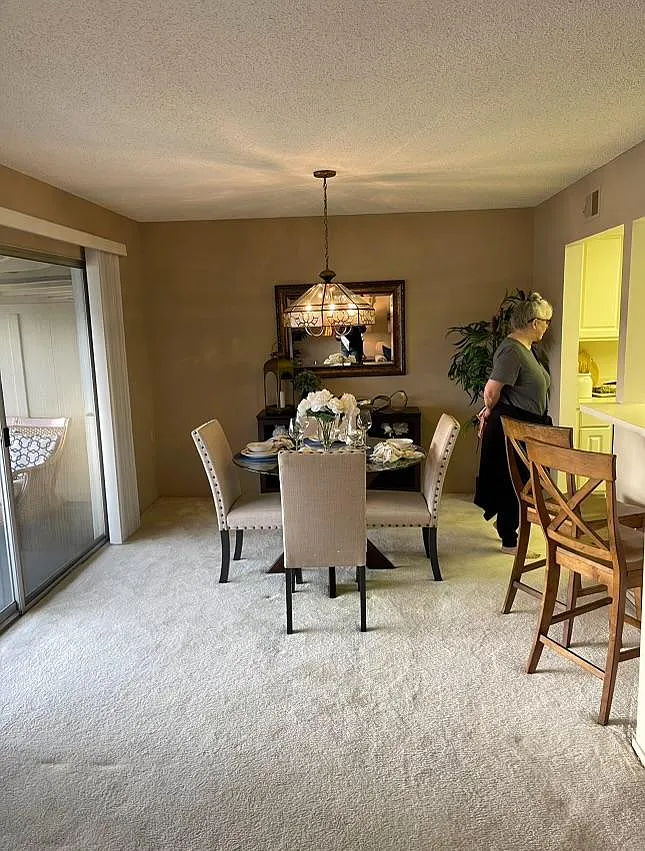 2 bed, 1054 sqft, $2,995 — Photo 3