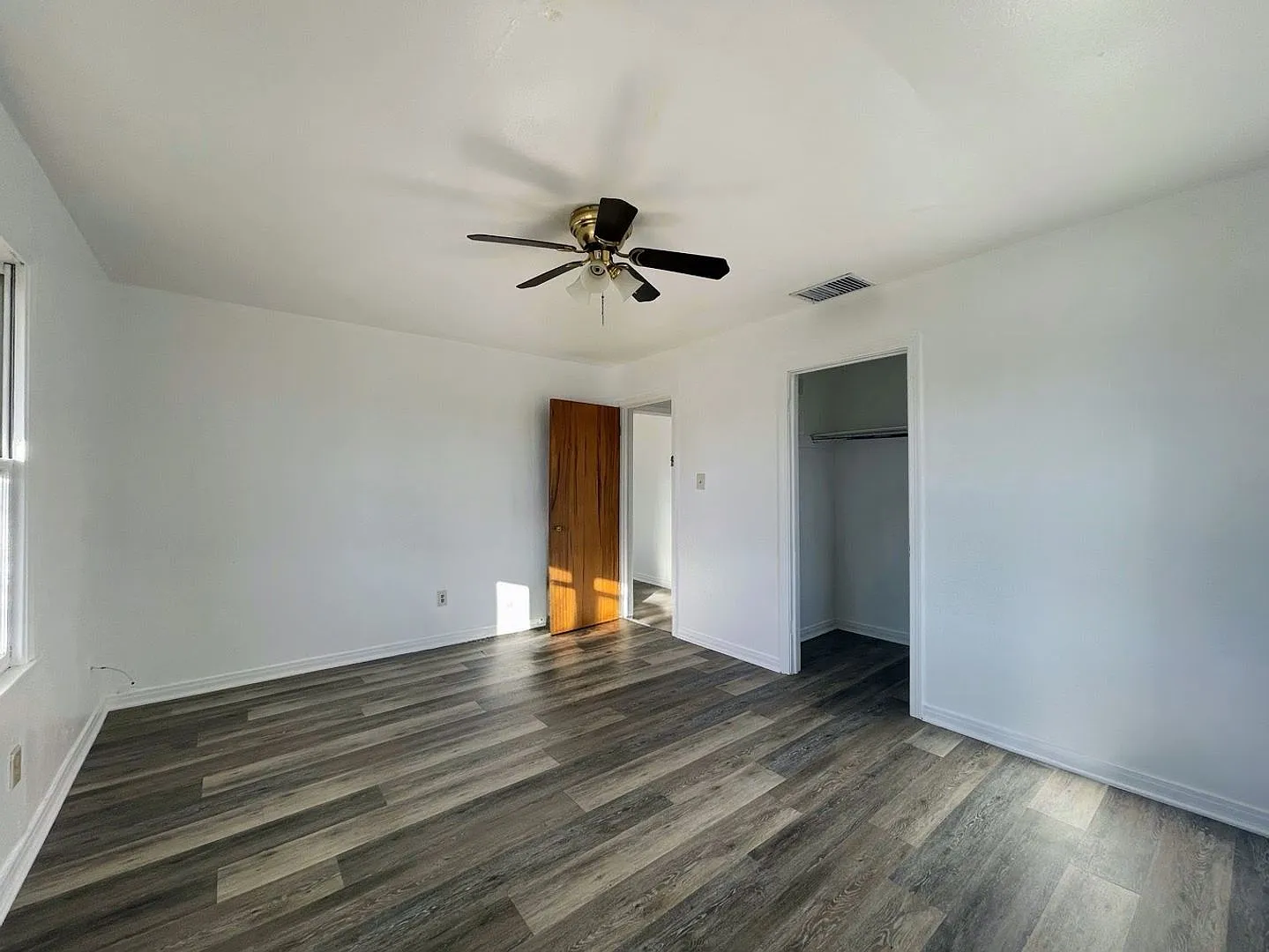 Cozy Modern Living Bright 2Bedroom Home Near Snyder High — Photo 4