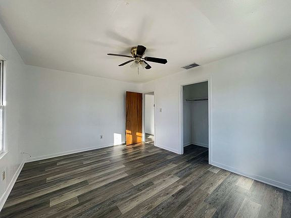 4th image of 3702 Beaumont Ave