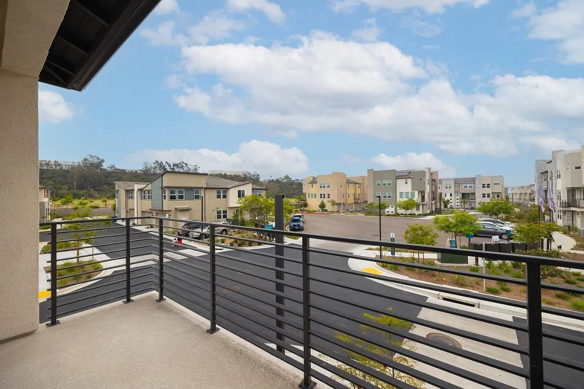Building Photo - Angelite Way