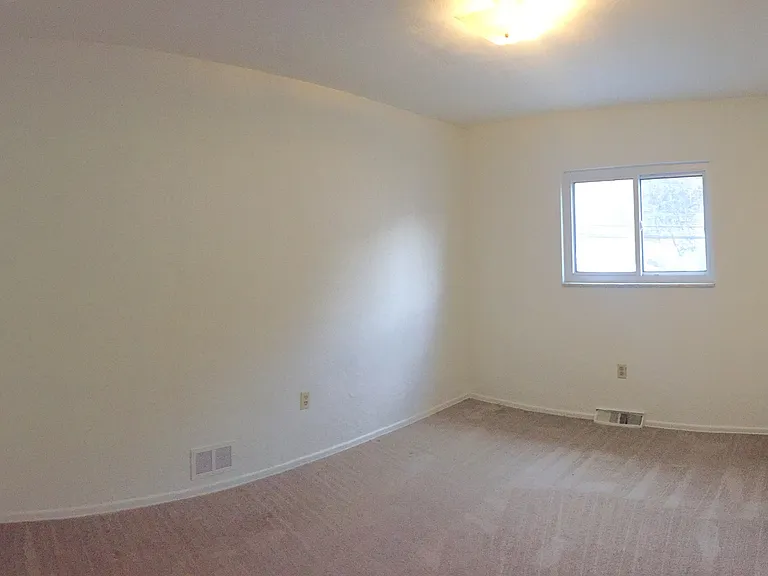 802 North Avenue — Photo 3
