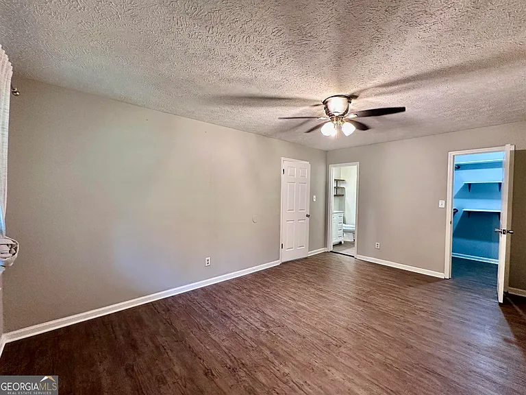 197 Rock Garden Ter NW — Photo 18