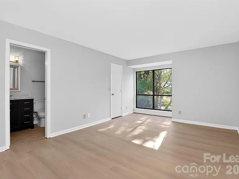11029 Harrowfield Rd — Photo 17