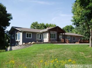 6045 Chestnut Rd, Mound, MN 55364